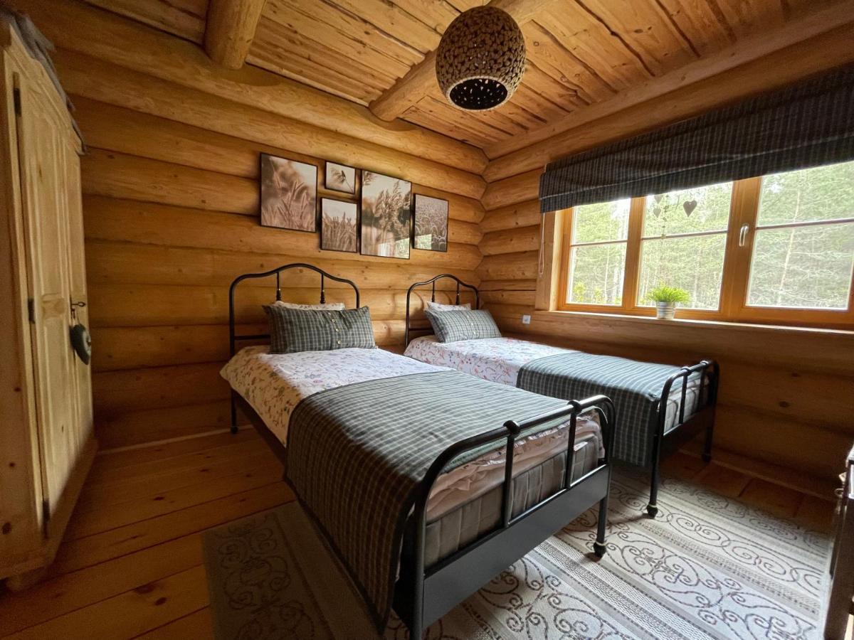 Kasepuu Holiday House Uulu Esterno foto